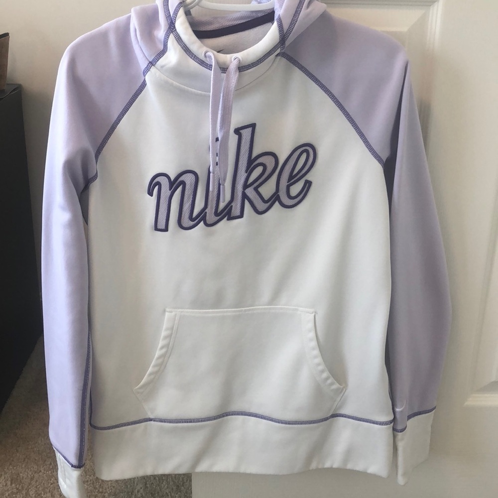 Nike therma fit hoodie